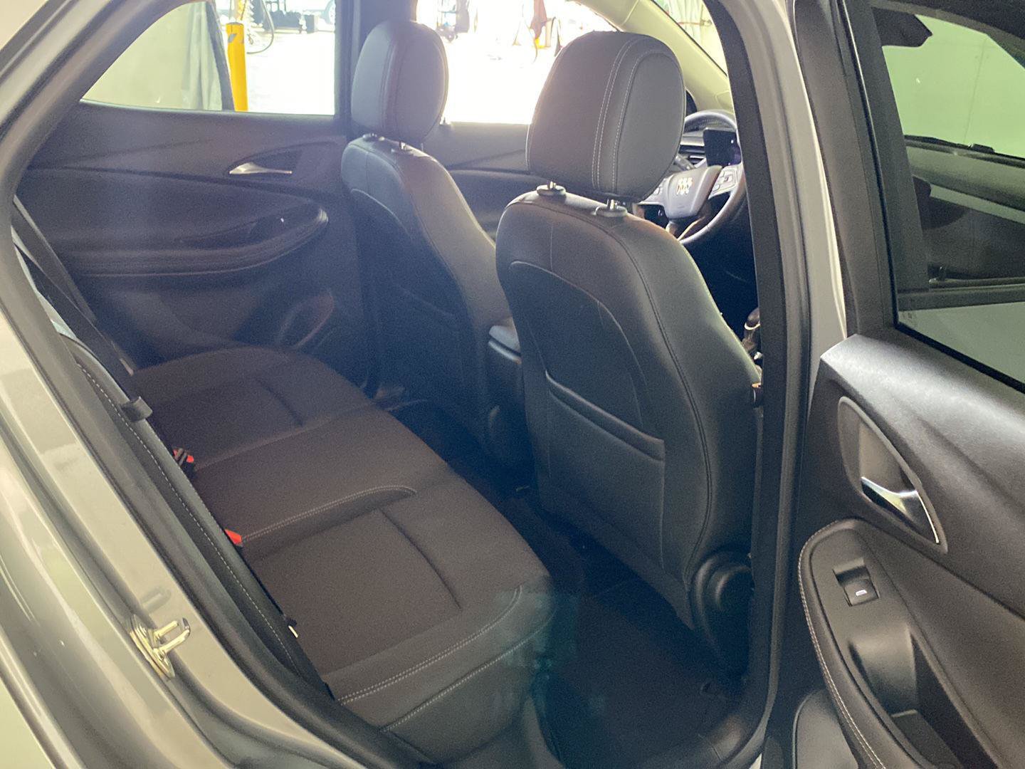 Certified 2024 Buick Encore GX Preferred FWD image 18