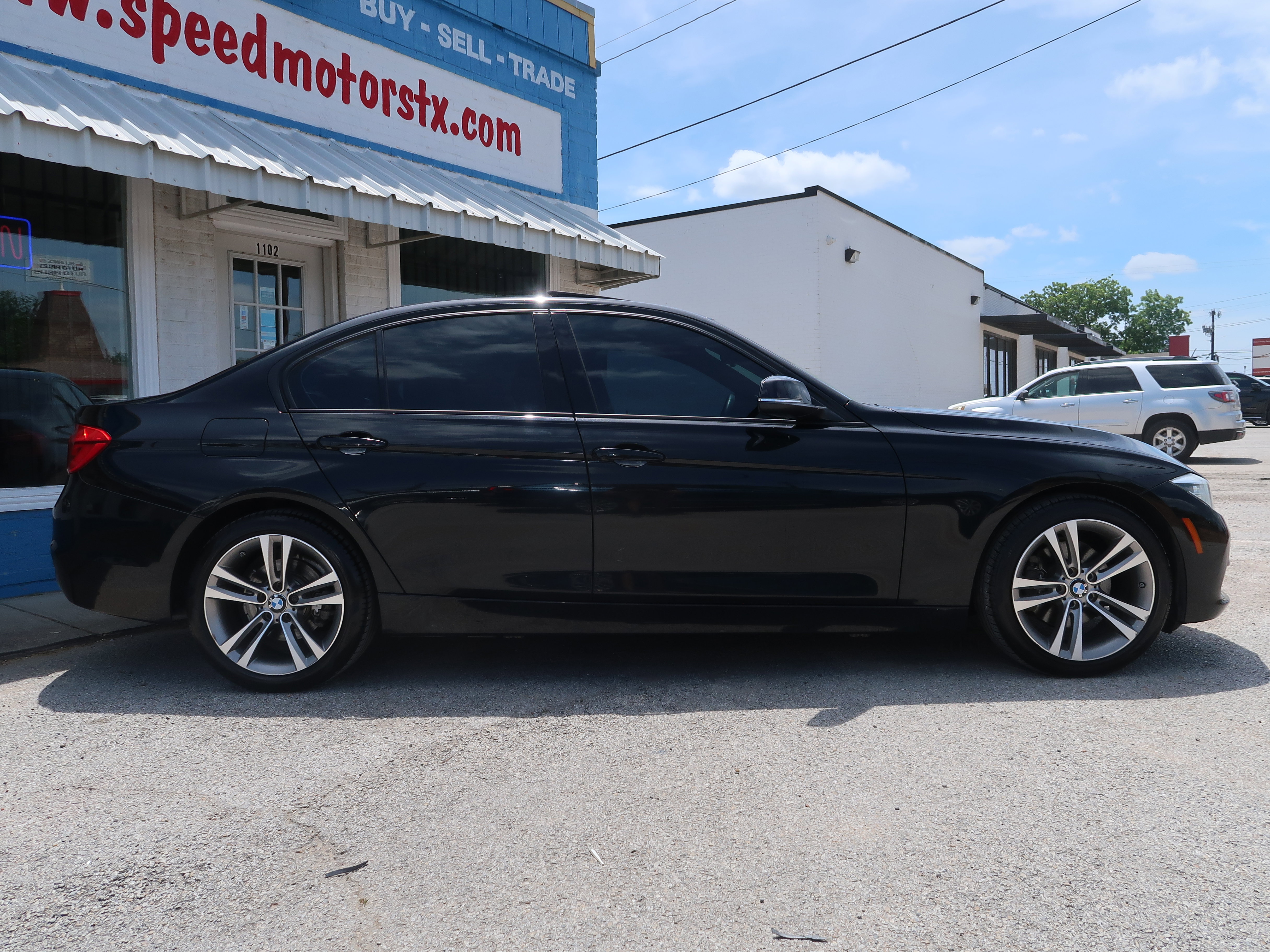 Used 2016 BMW 328i Sedan RWD image 4