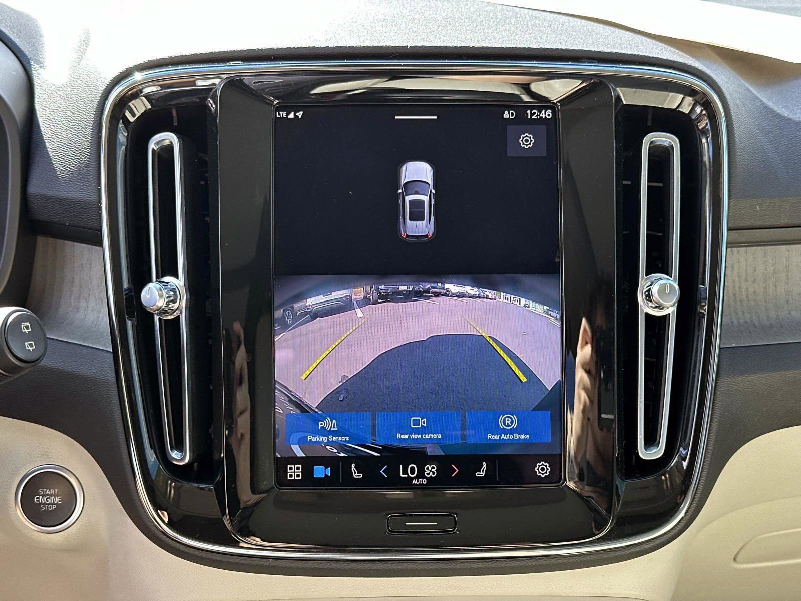 Certified 2023 Volvo XC40 B5 Plus image 23