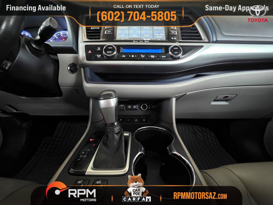 Used 2018 Toyota Highlander XLE AWD/4WD image 17