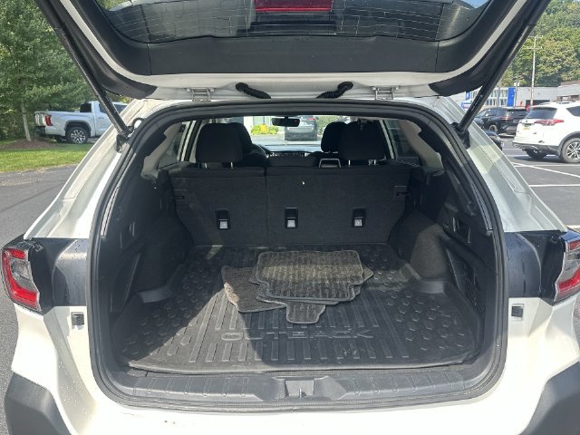 Used 2024 Subaru Outback Premium AWD/4WD image 30