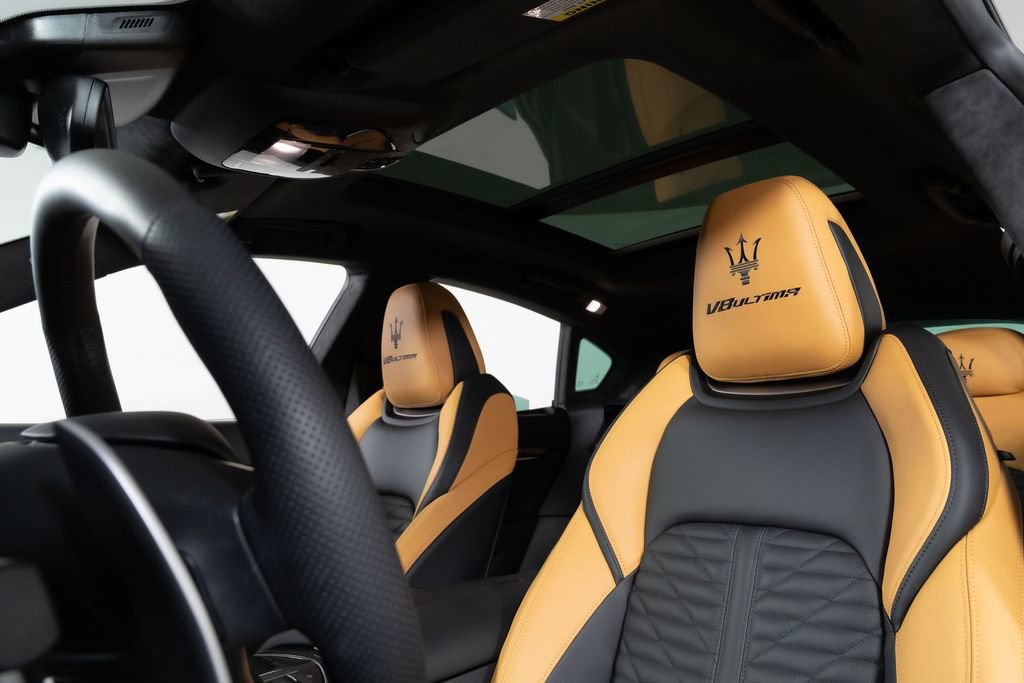 Used 2024 Maserati Levante Trofeo image 42
