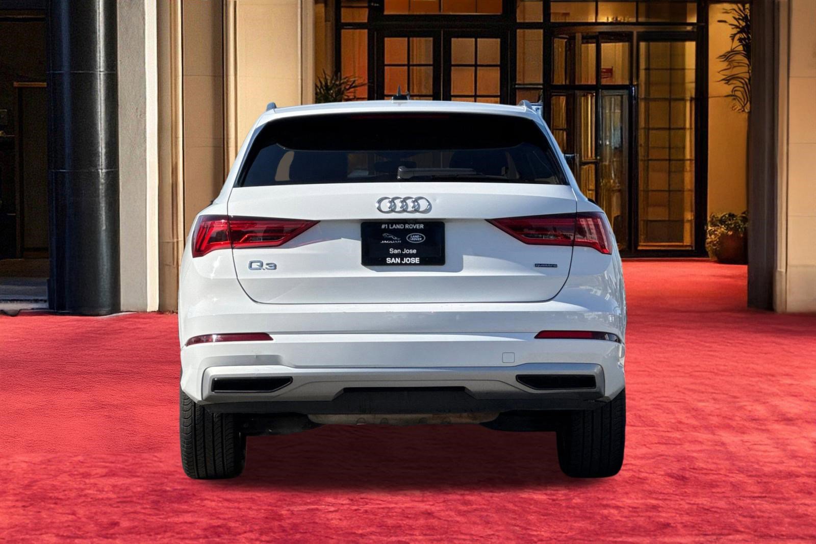 Used 2019 Audi Q3 2.0T Premium AWD/4WD image 9