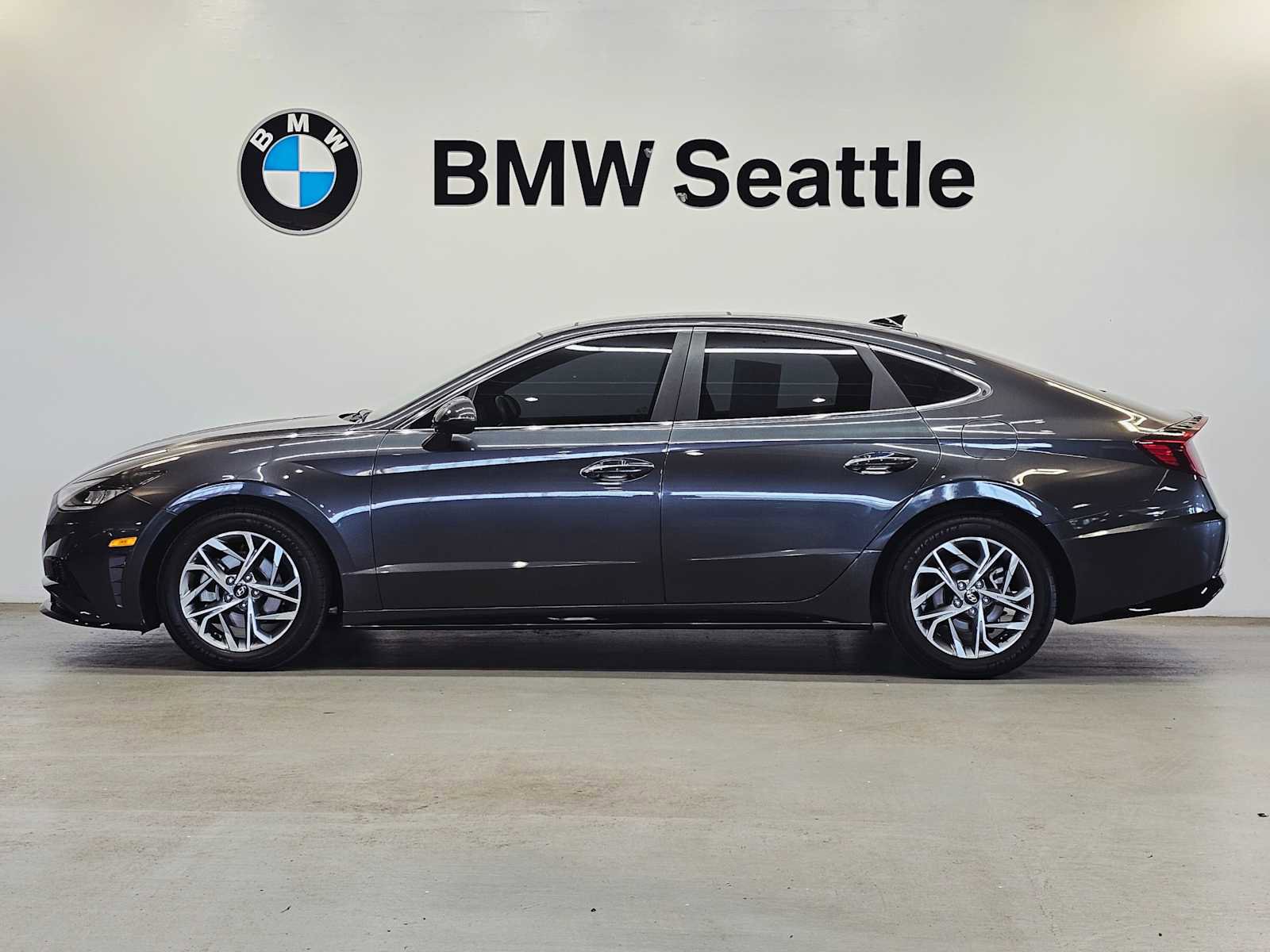 Used 2020 Hyundai Sonata SEL w/ Premium + Sunroof Package image 3