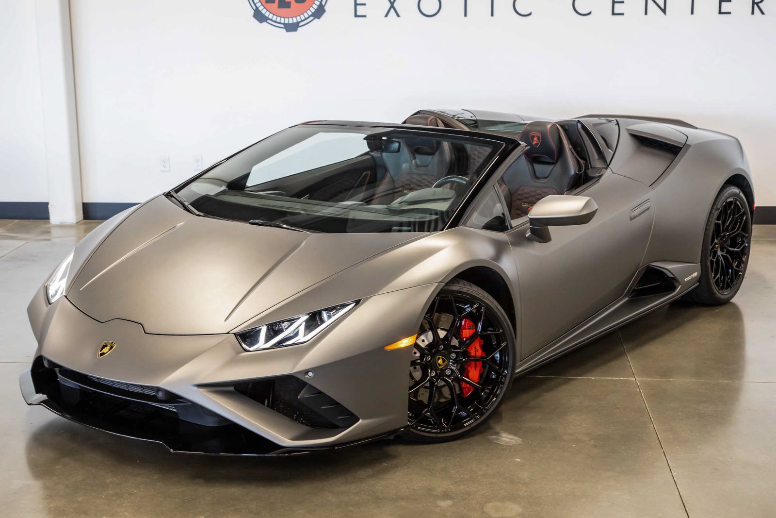 Used 2021 Lamborghini Huracan EVO RWD image 7