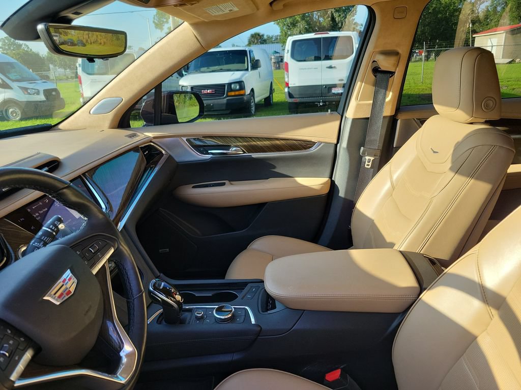 Used 2020 Cadillac XT6 Sport w/ Platinum Package AWD/4WD image 22