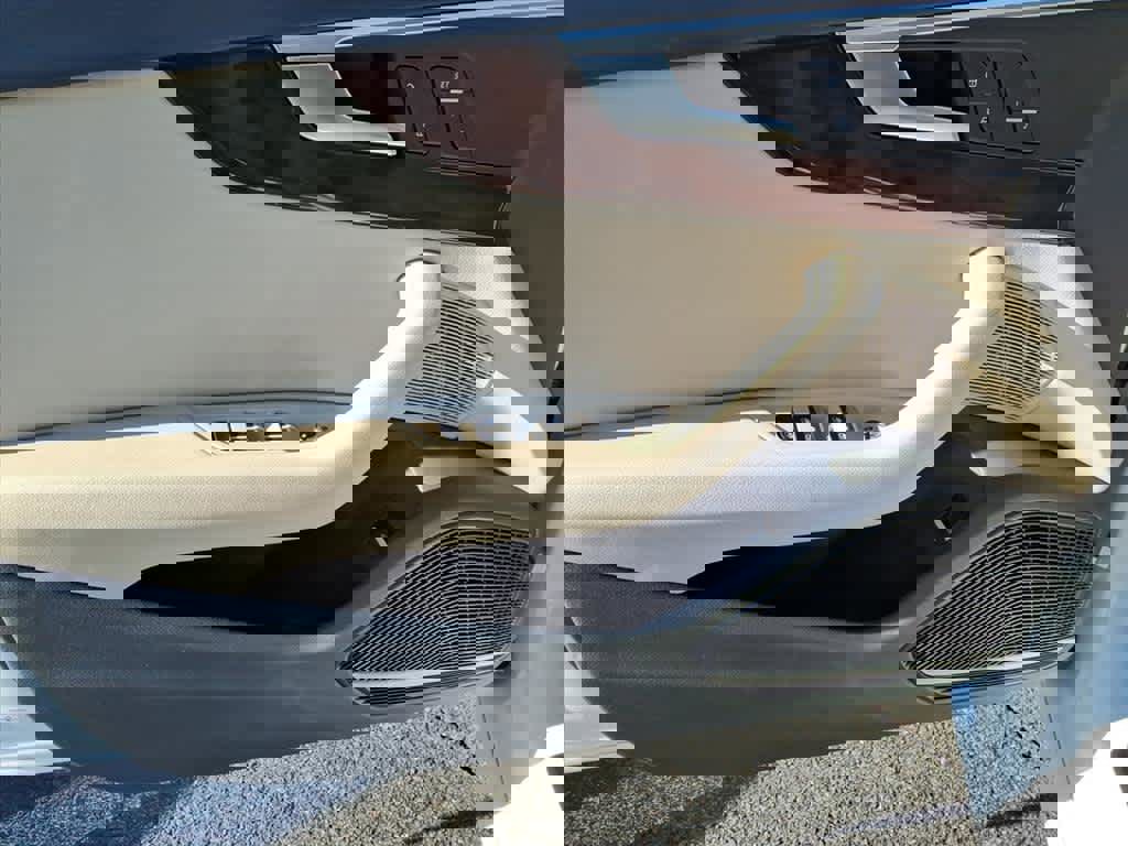 Used 2017 Audi A4 2.0T Premium Plus w/ Premium Plus Package image 11