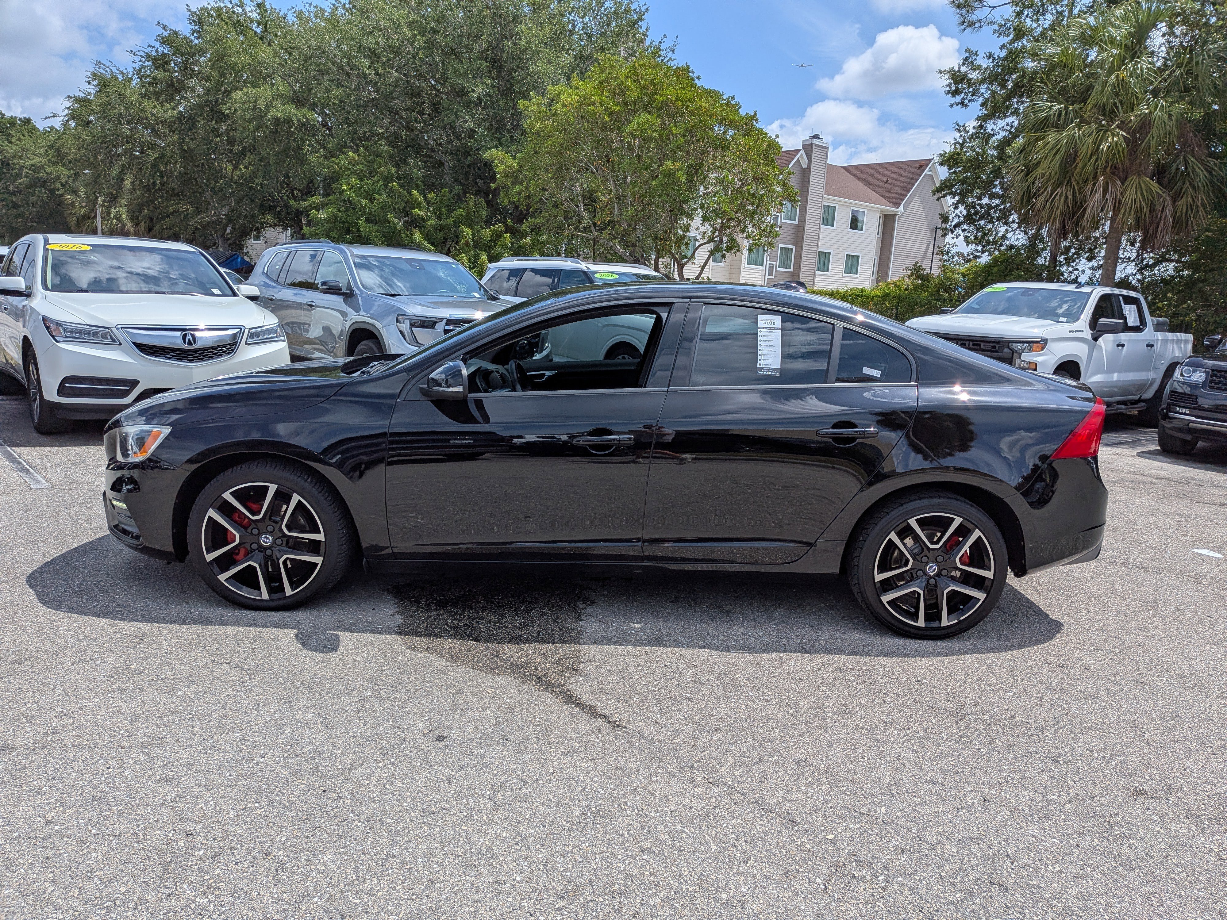 Used 2017 Volvo S60 T5 Dynamic AWD/4WD image 7