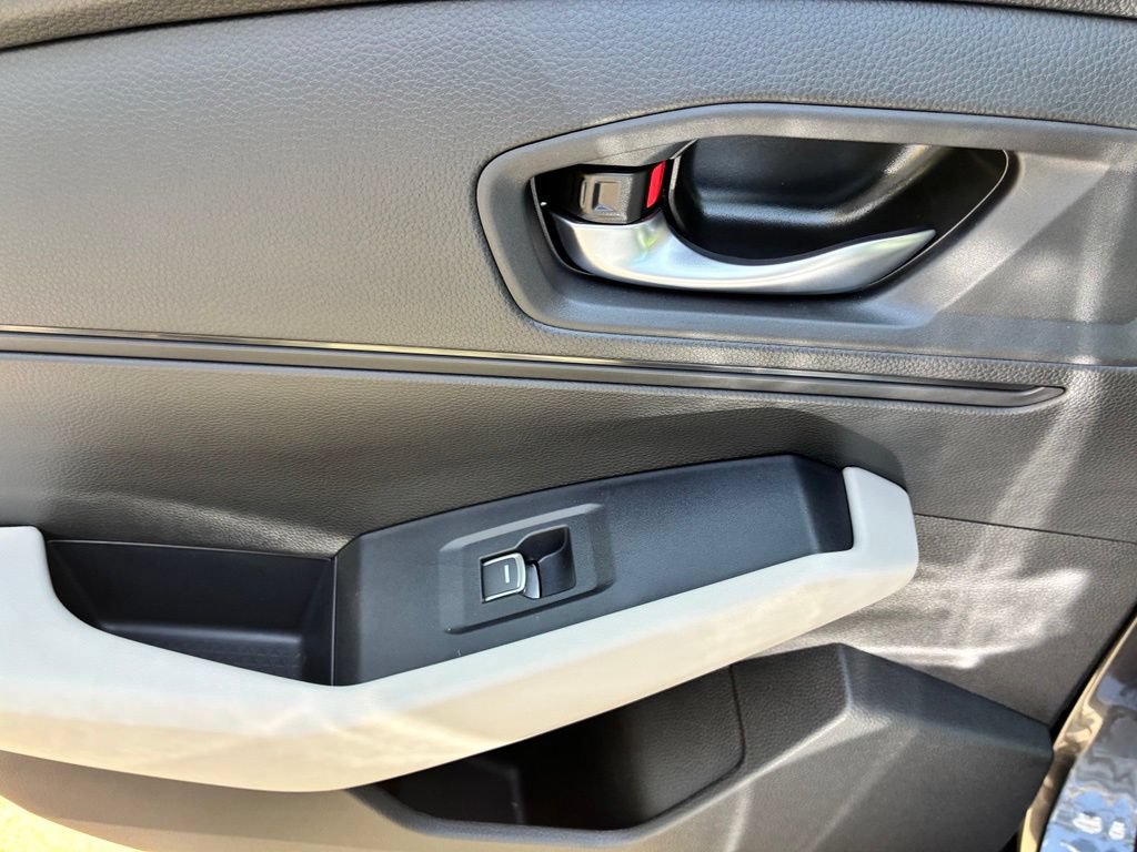 Used 2025 Honda Accord LX image 15