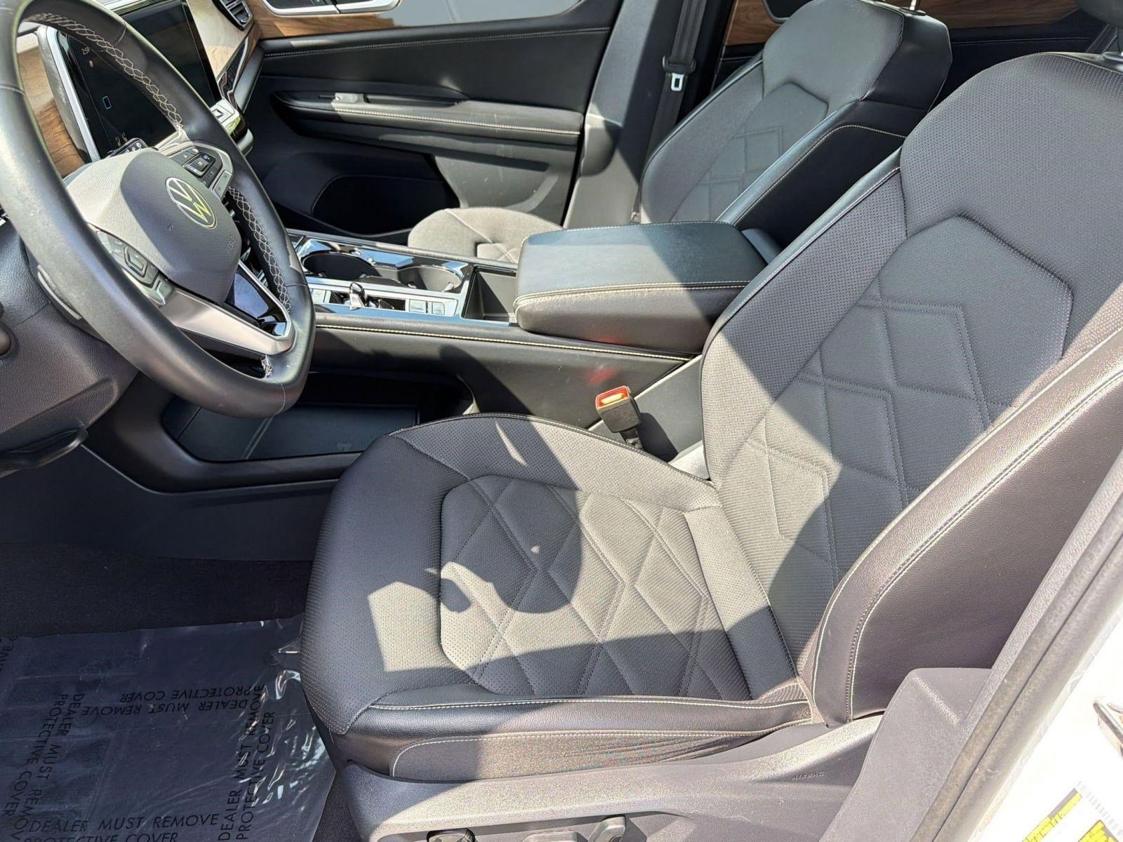 Used 2024 Volkswagen Atlas SE FWD image 5