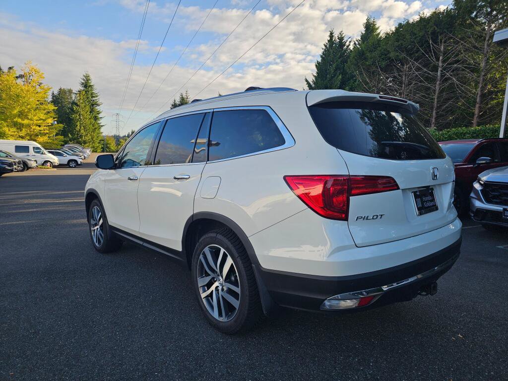 Certified 2018 Honda Pilot Touring image 5