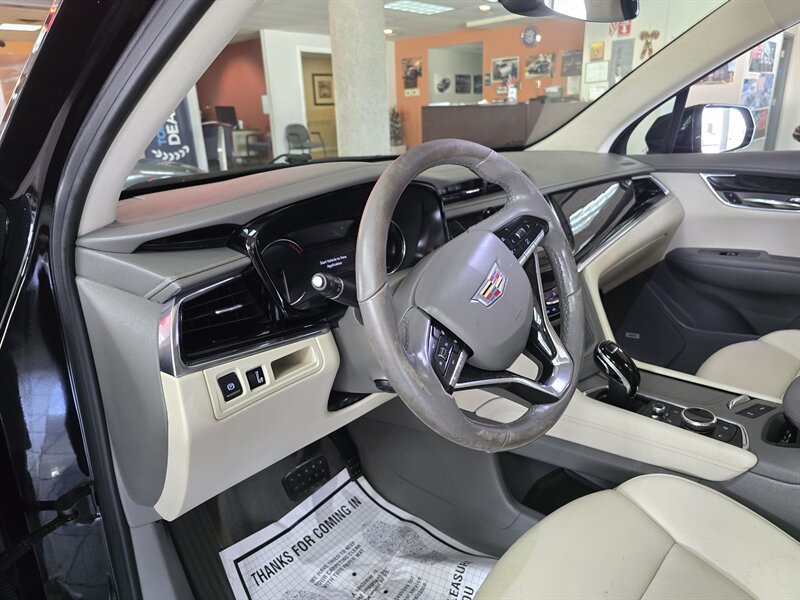 Used 2020 Cadillac XT6 Premium Luxury image 8