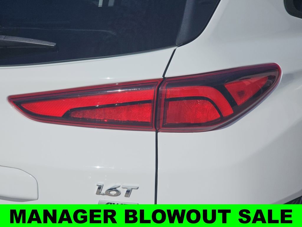 Used 2022 Hyundai Kona Limited image 40