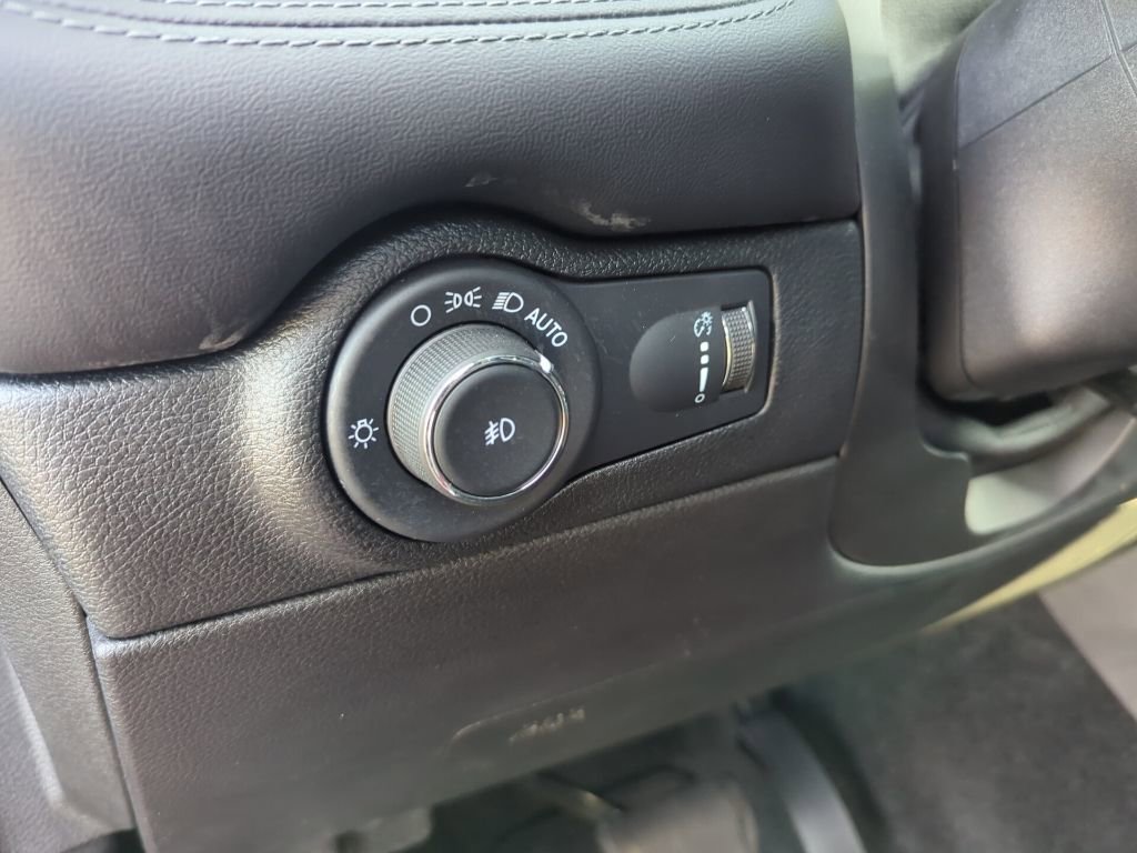 Used 2022 Dodge Durango GT image 22