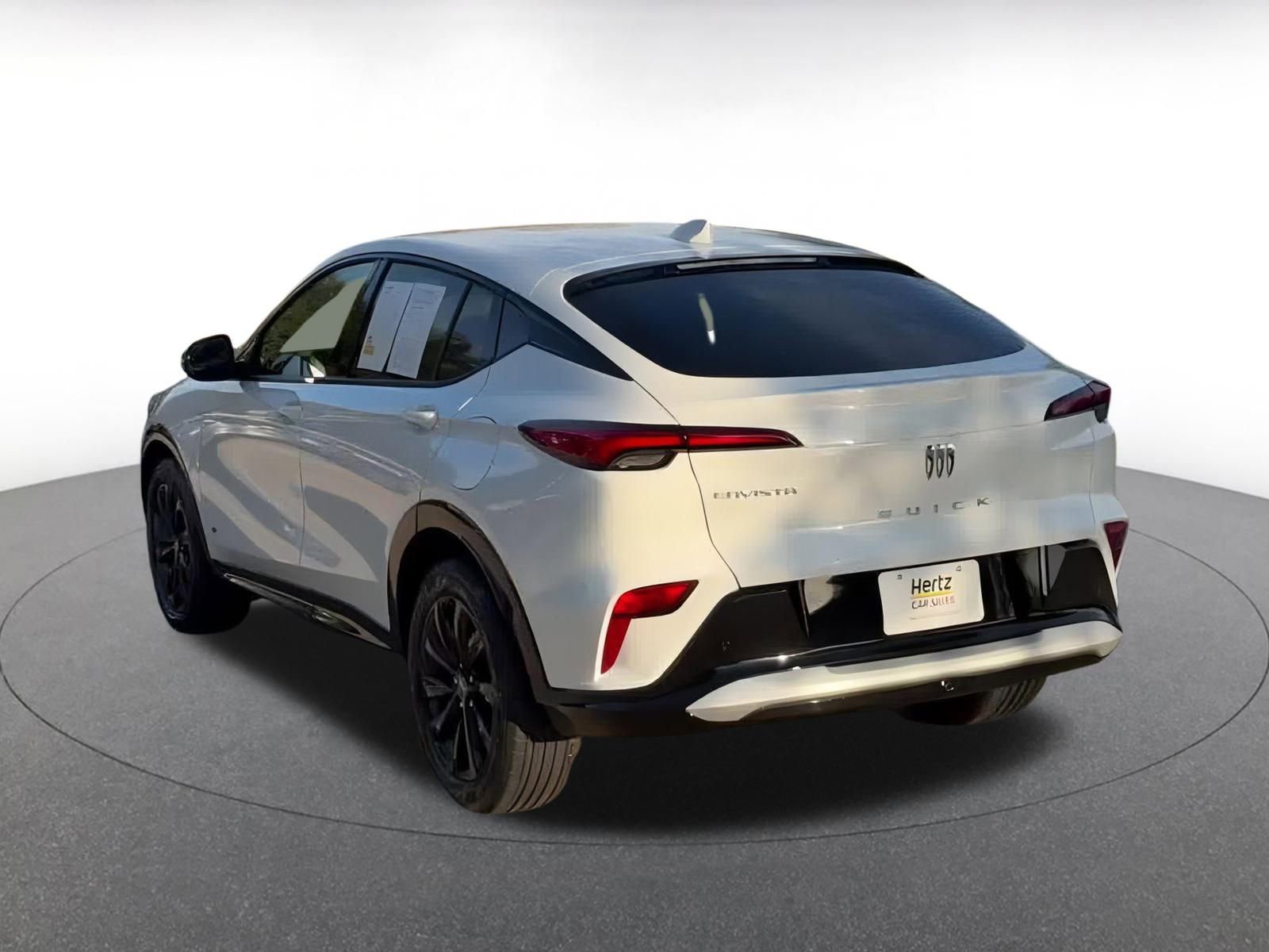 Used 2025 Buick Envista Sport Touring image 11