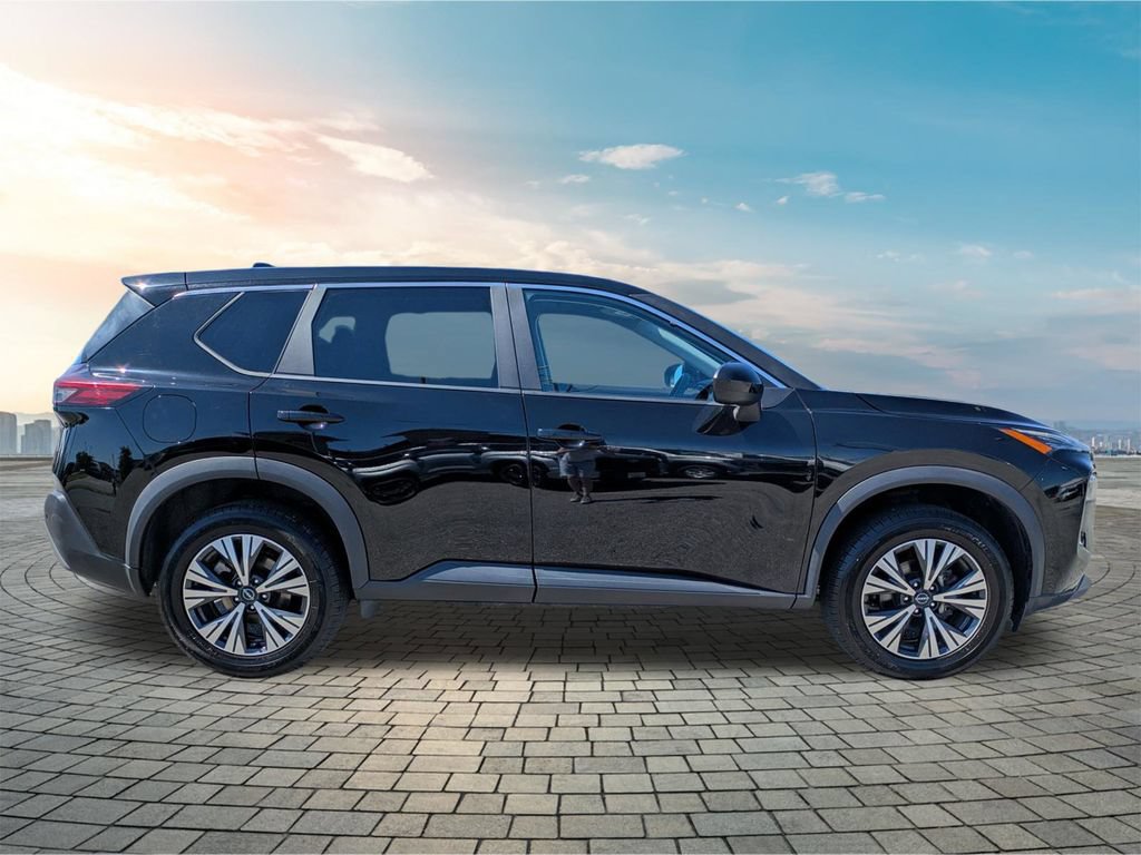 Certified 2023 Nissan Rogue SV FWD image 4