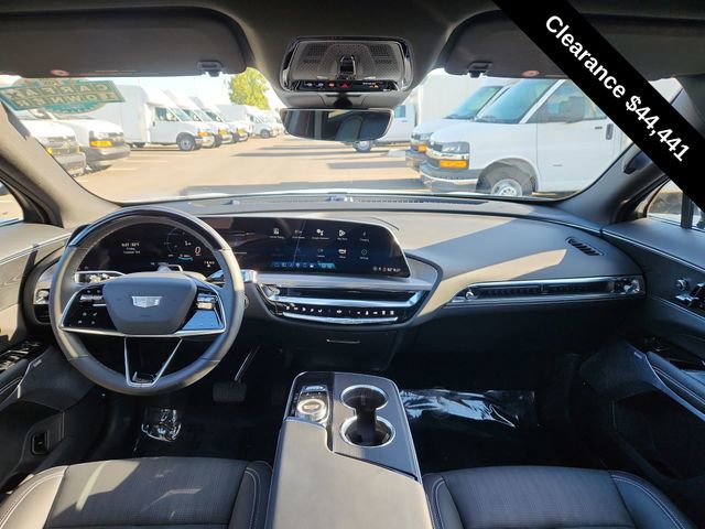 Used 2025 Cadillac Lyriq Sport image 36