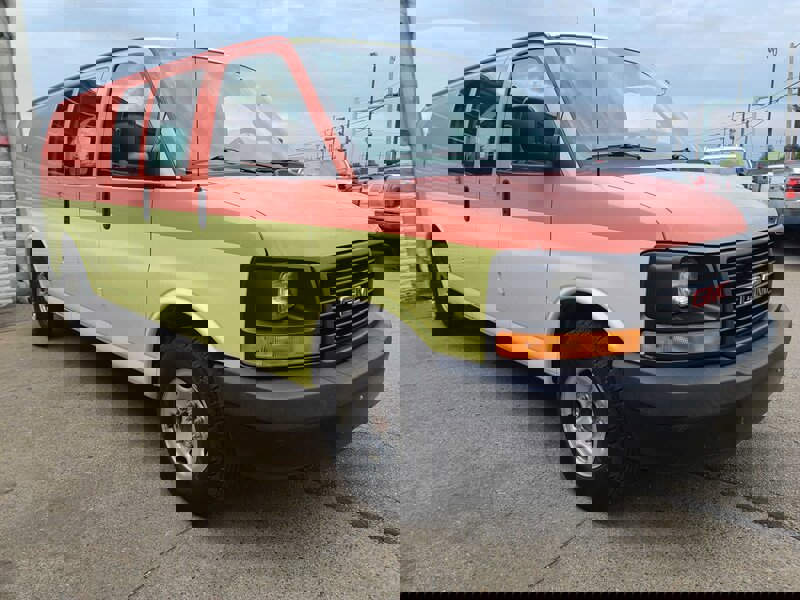 Used 2016 GMC Savana 2500 2500 3DR CARGO VAN /V8 image 4