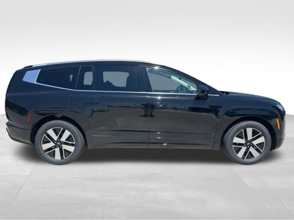 New 2026 Hyundai Ioniq 9 SEL image 5