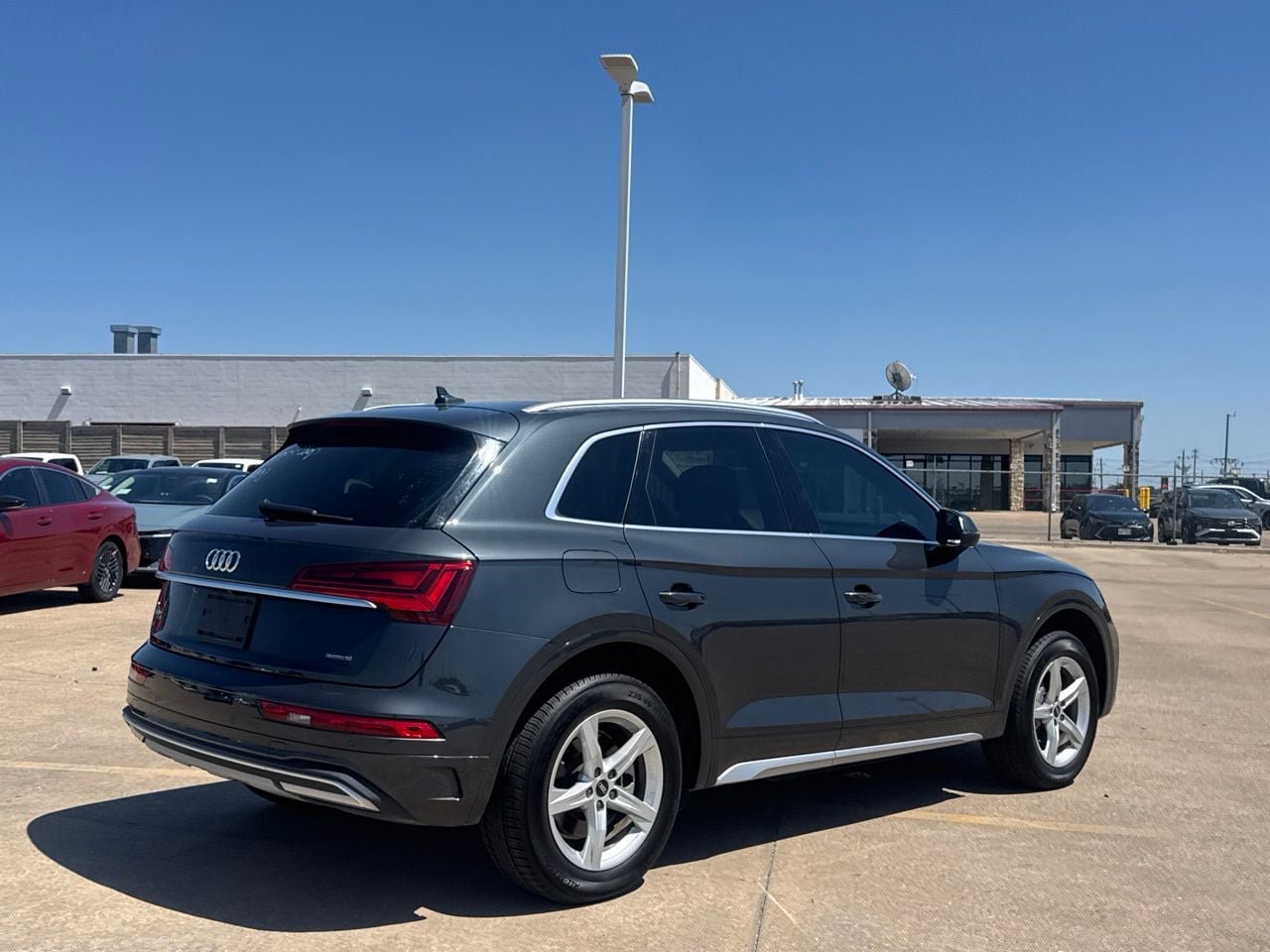 Used 2021 Audi Q5 2.0T Premium w/ Convenience Package AWD/4WD image 24