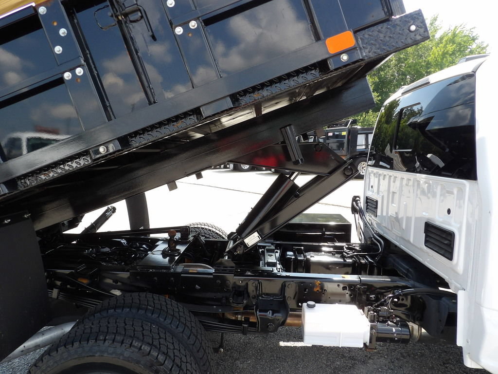 Used 2023 Ford F350 XL w/ Snow Plow Prep Package AWD/4WD image 70