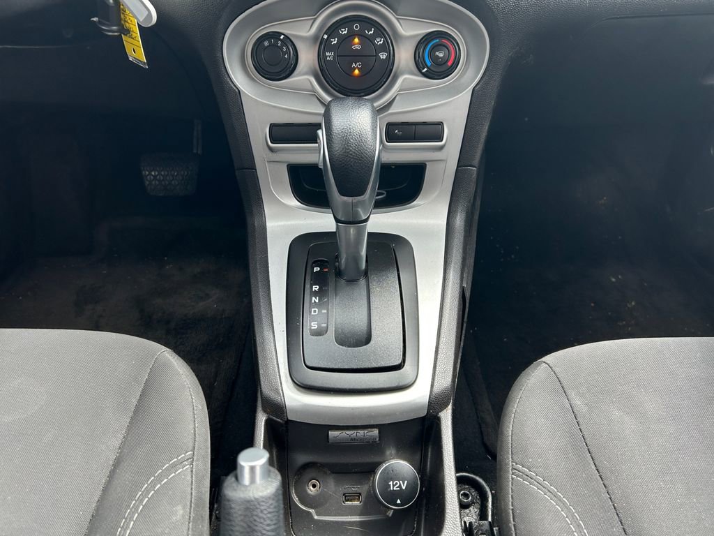 Used 2014 Ford Fiesta SE FWD image 9