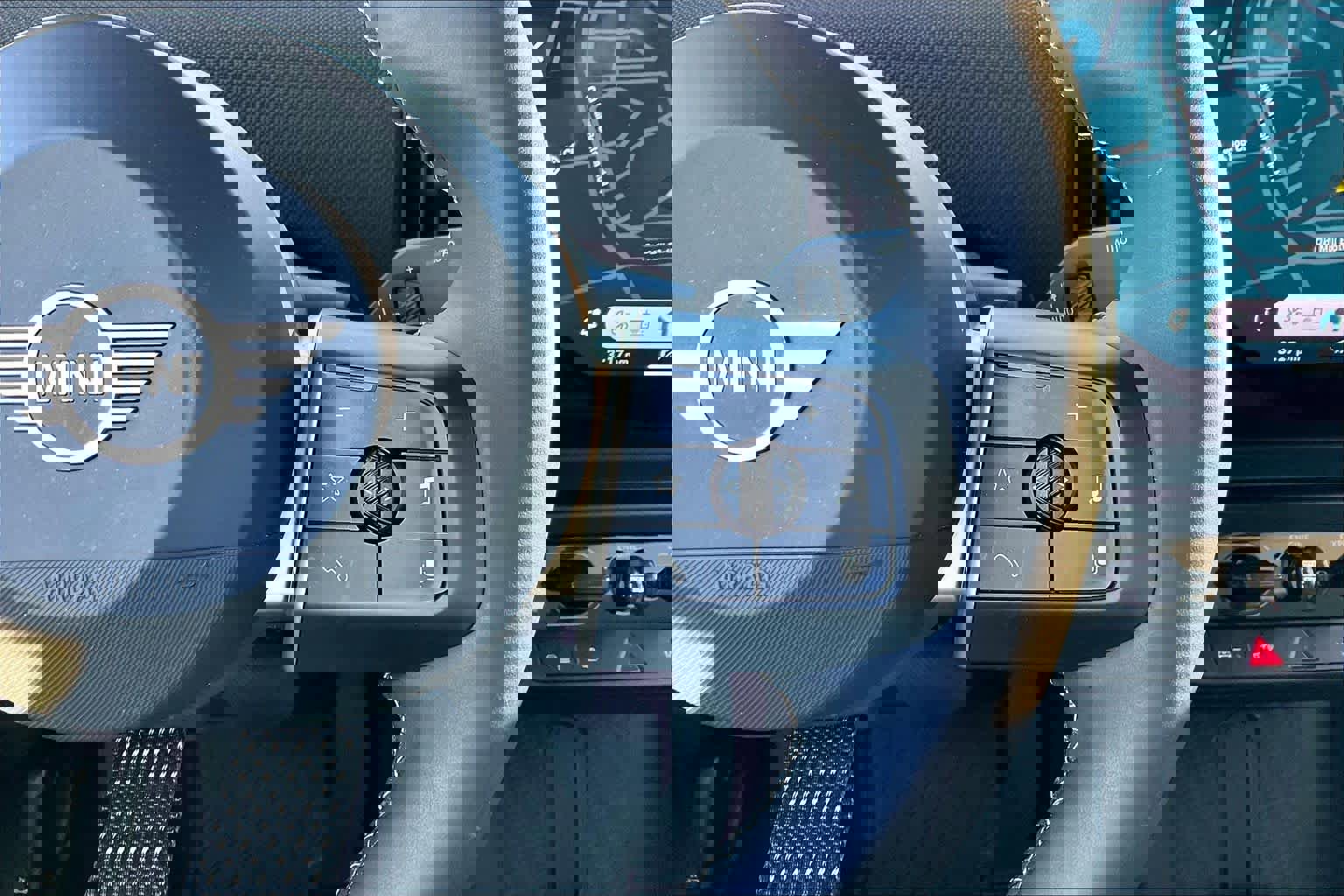 Certified 2025 MINI Cooper S image 24