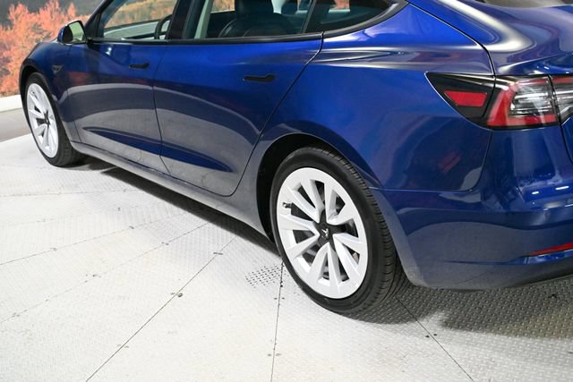 Used 2021 Tesla Model 3 Standard Range Plus RWD image 7