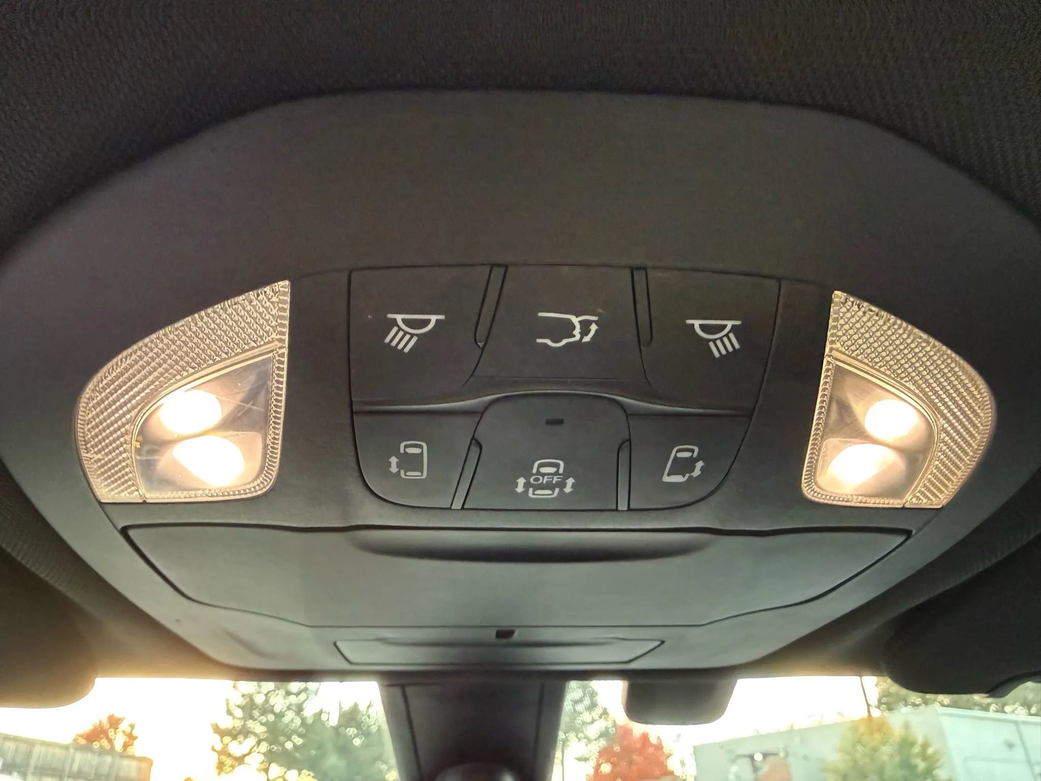 Used 2018 Chrysler Pacifica Touring Plus w/ S Appearance Package image 29