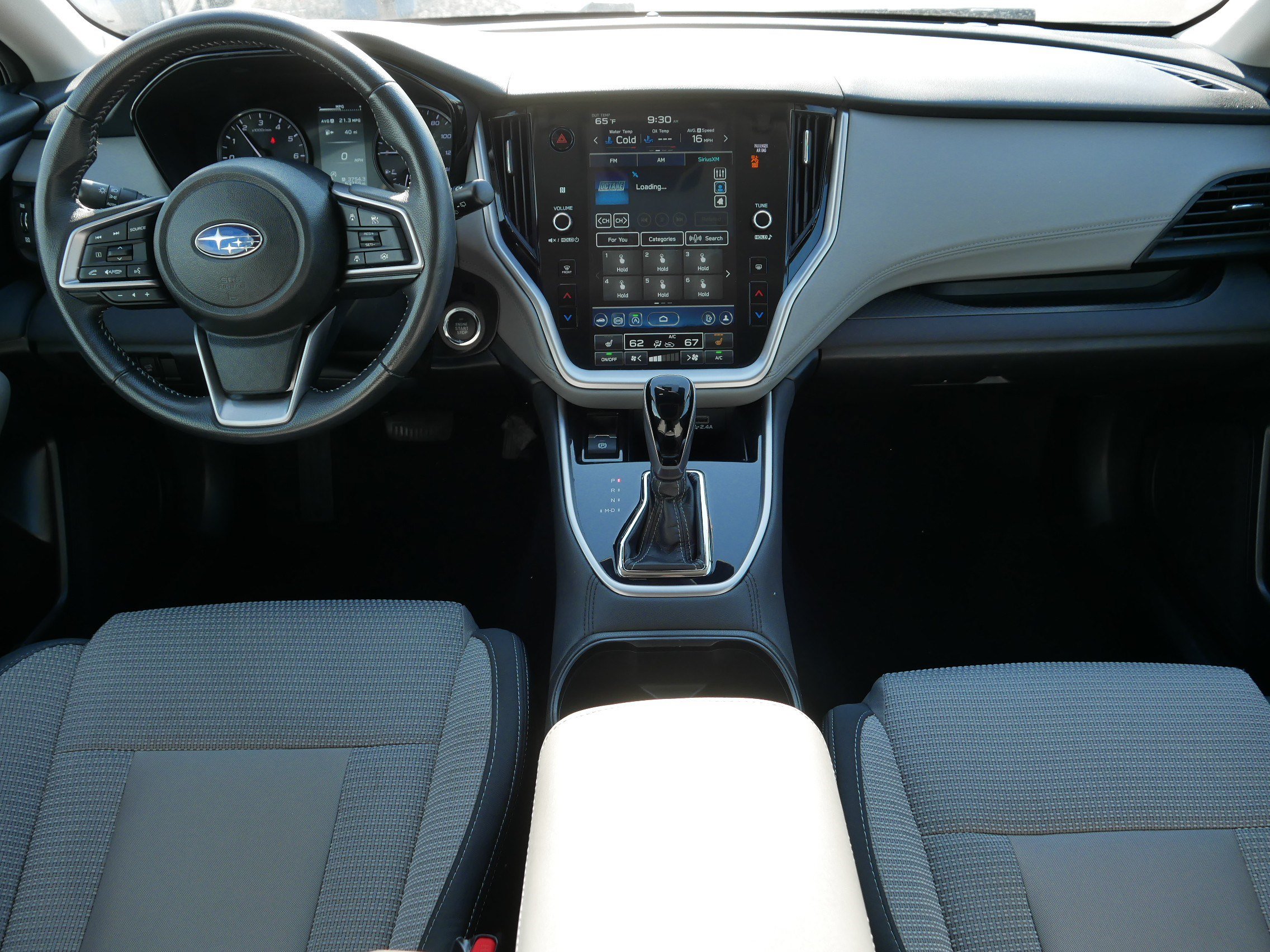Used 2023 Subaru Outback Premium AWD/4WD image 10