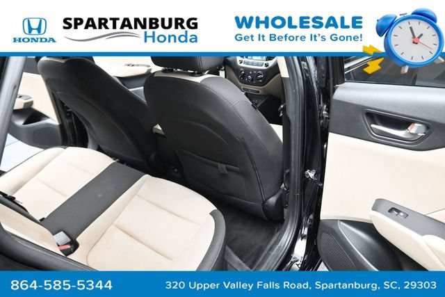 Used 2022 Hyundai Accent SEL FWD image 18