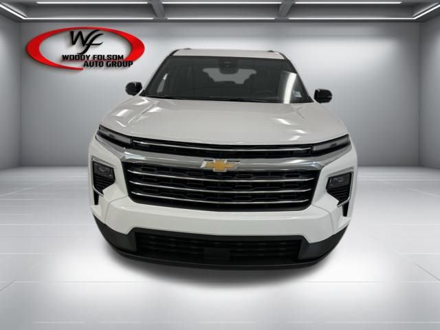 New 2026 Chevrolet Traverse LT w/ Driver Confidence Package FWD image 2