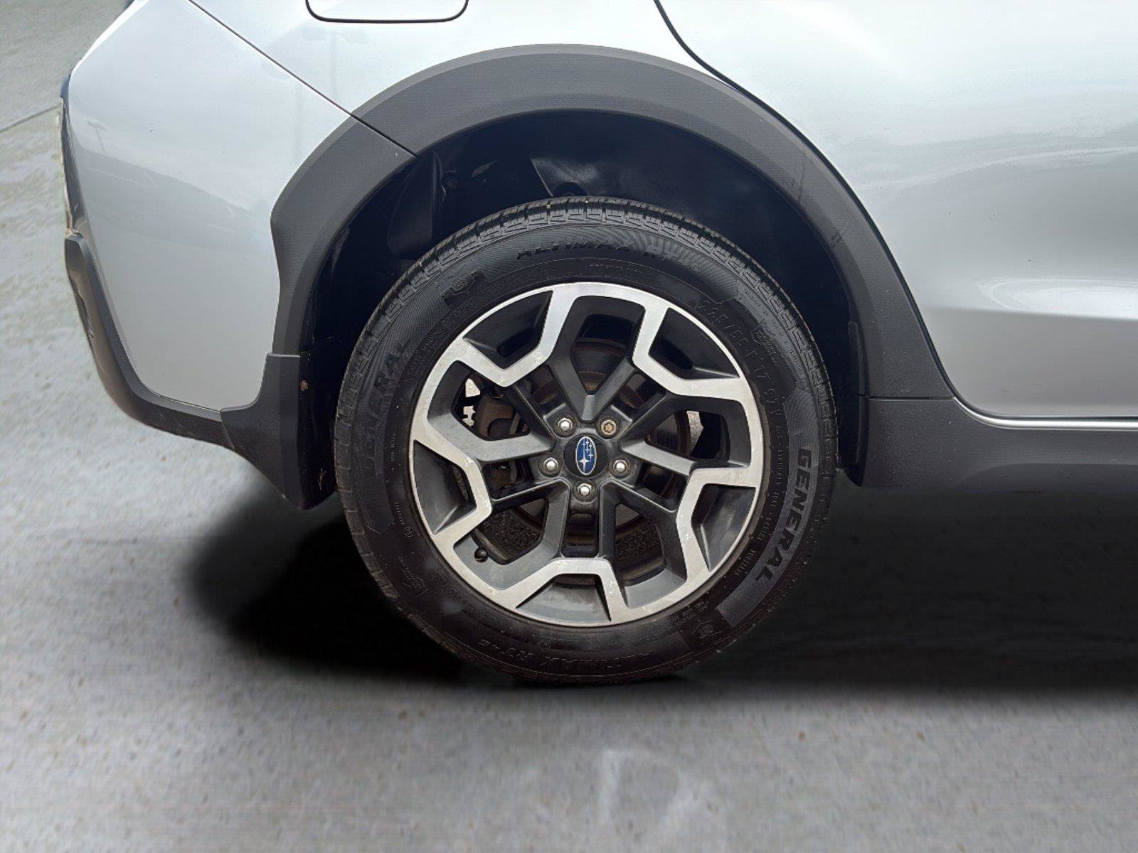 Used 2017 Subaru Crosstrek 2.0i Premium w/ Moonroof Package AWD/4WD image 37