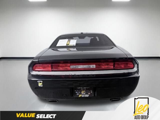 Used 2013 Dodge Challenger SXT RWD image 7