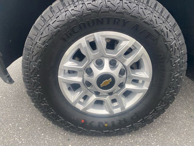 Used 2022 Chevrolet Silverado 2500 LT w/ Convenience Package image 31