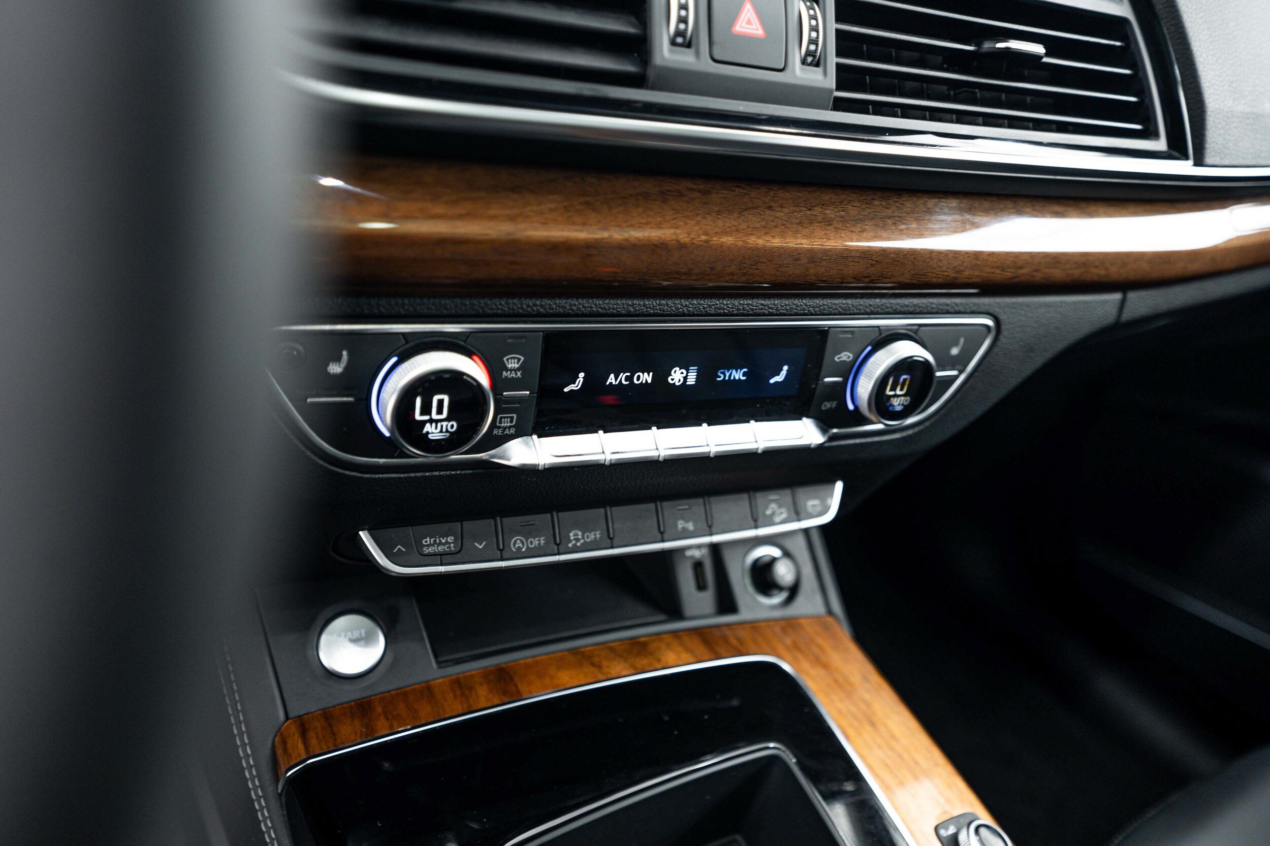 Certified 2023 Audi Q5 2.0T Premium Plus w/ Premium Plus Package AWD/4WD image 11
