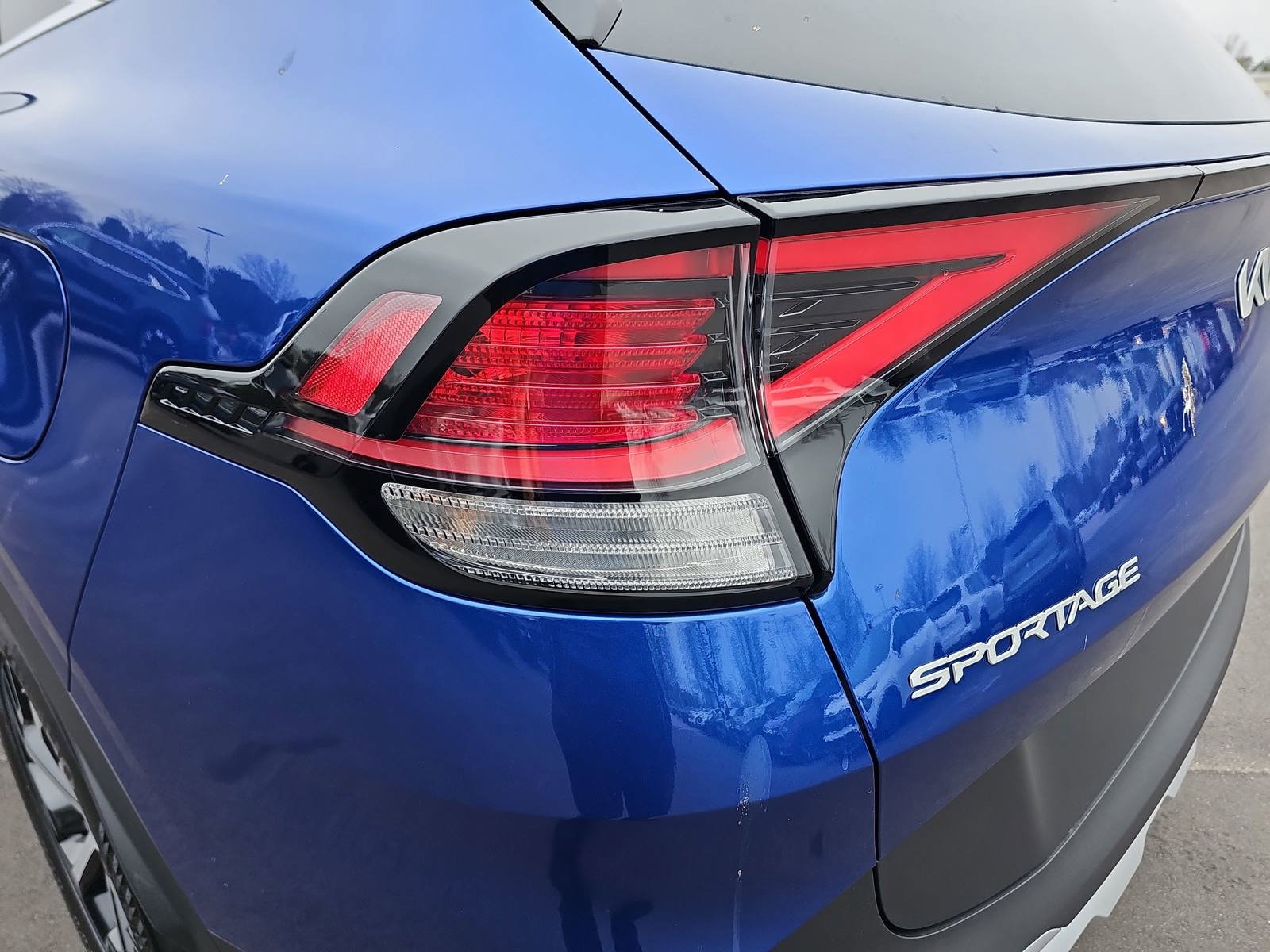 New 2025 Kia Sportage EX FWD image 34