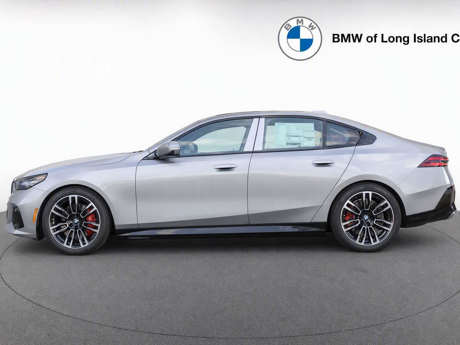 New 2027 BMW 530i xDrive w/ M Sport Package AWD/4WD image 4