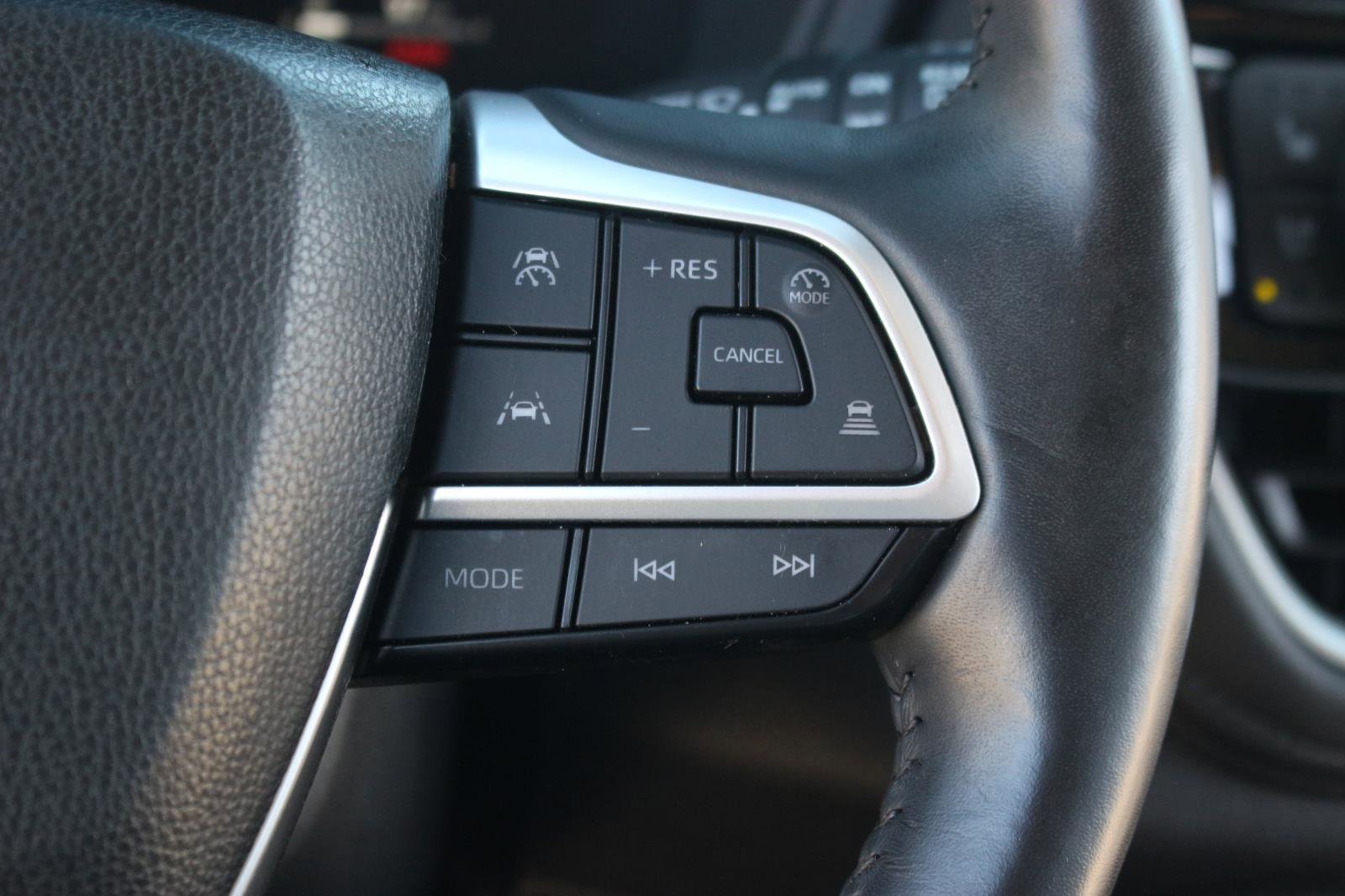 Used 2024 Toyota Grand Highlander Limited image 21