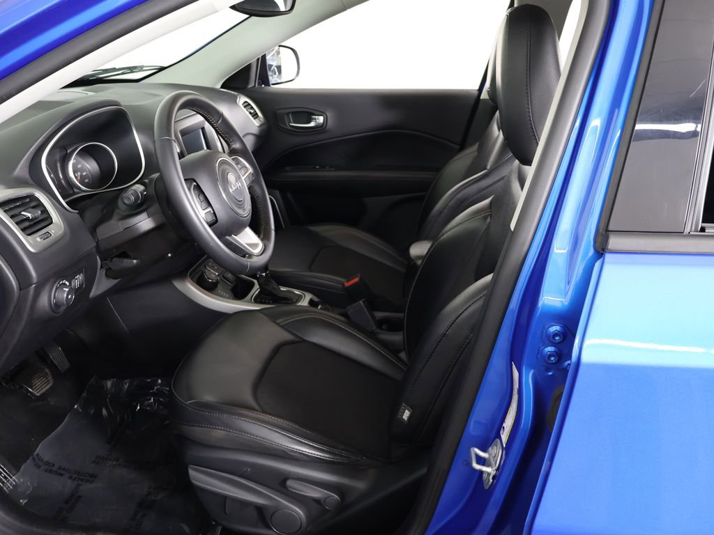 Used 2019 Jeep Compass Latitude AWD/4WD image 27