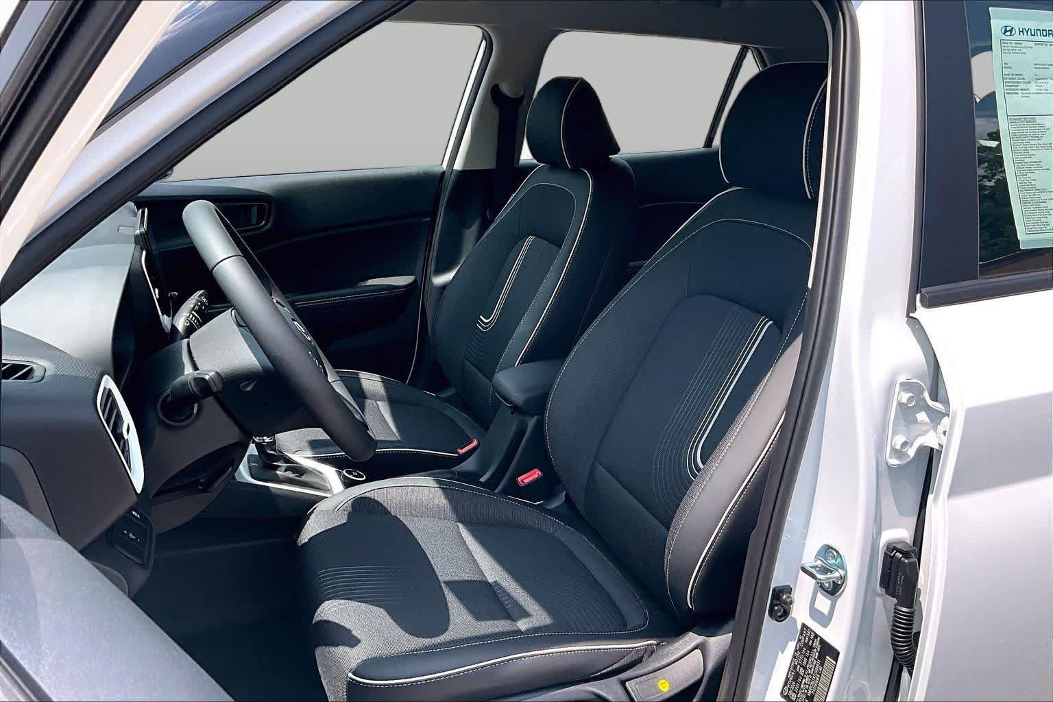 New 2026 Hyundai Venue SEL FWD image 15