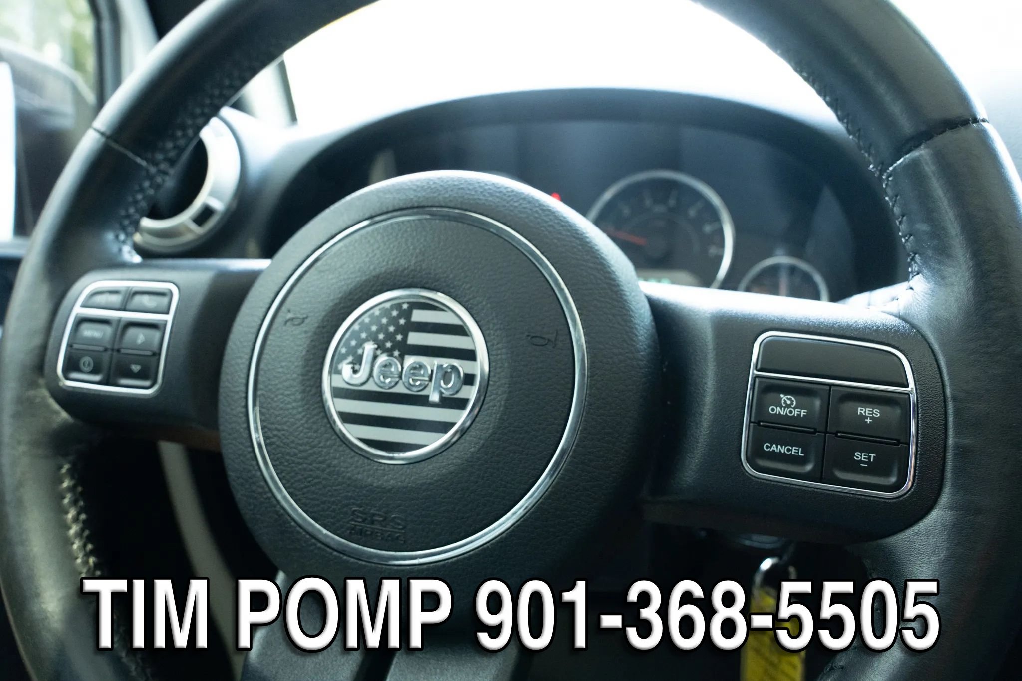 Used 2016 Jeep Wrangler Unlimited Rubicon w/ Connectivity Group AWD/4WD image 28