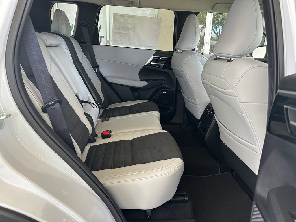 New 2026 Mitsubishi Outlander SE AWD/4WD image 28