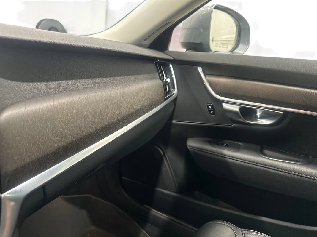 Used 2018 Volvo V90 T6 Cross Country w/ Convenience Package AWD/4WD image 12