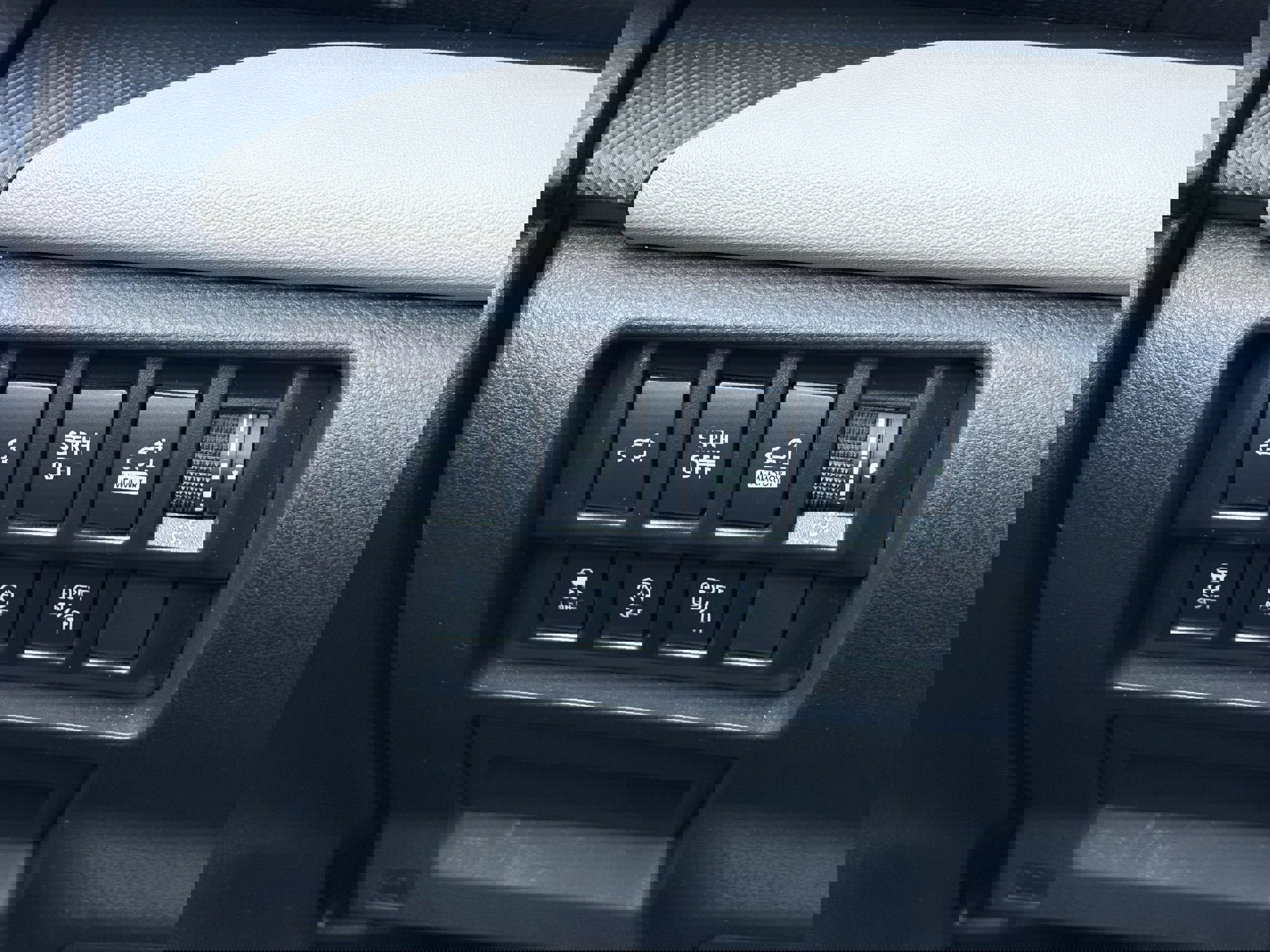 Certified 2024 Subaru Forester Limited w/ Convenience Package image 17