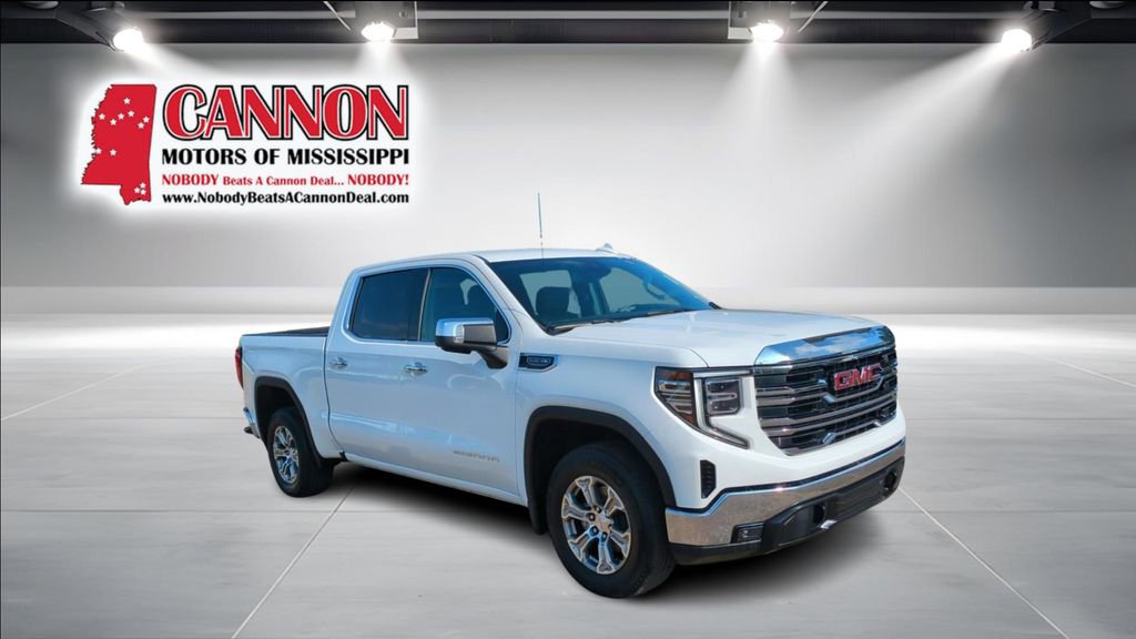 Used 2024 GMC Sierra 1500 SLT image 3