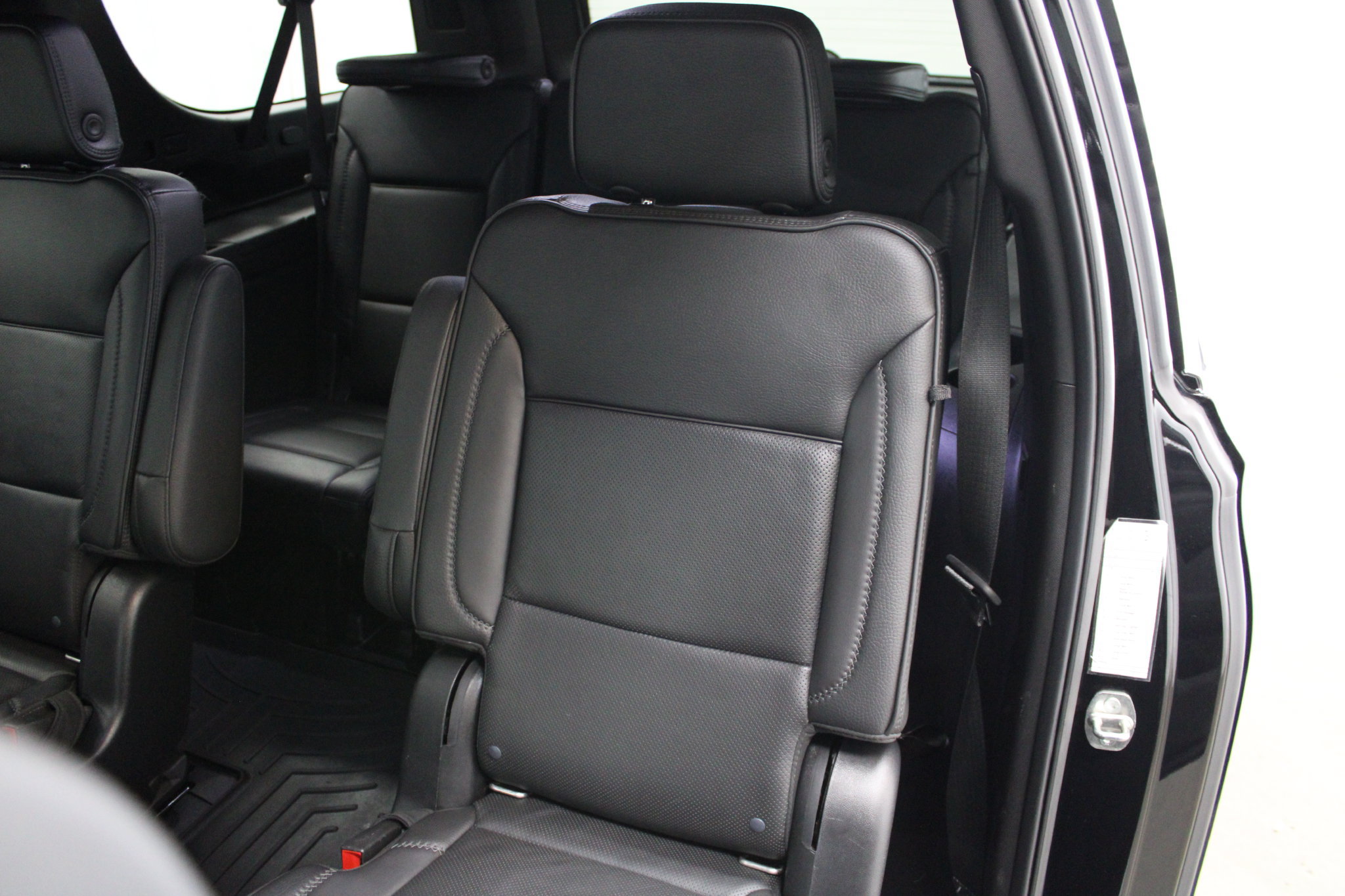 Used 2022 GMC Yukon XL Denali AWD/4WD image 23