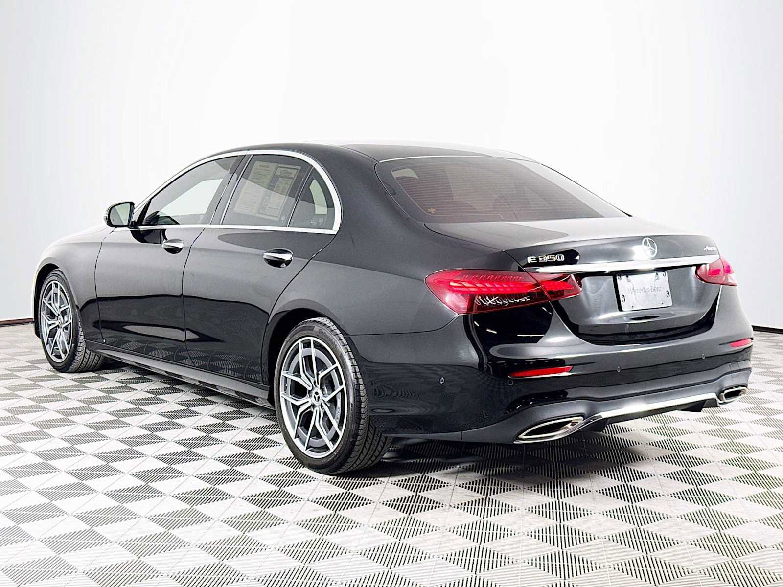 Used 2021 Mercedes-Benz E 350 4MATIC Sedan image 7