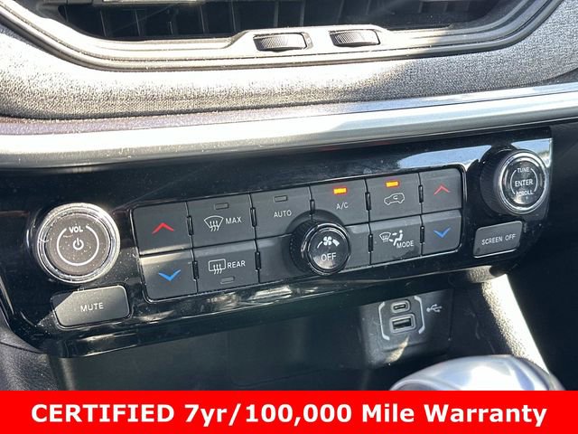 Used 2023 Jeep Compass Latitude w/ Convenience Group AWD/4WD image 22