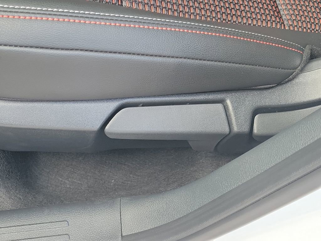 New 2026 Nissan Kicks SR image 25